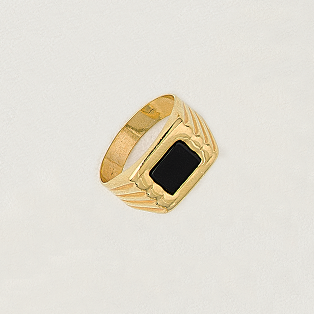 Ring in Yellow Gold Filled & Black Gemstone