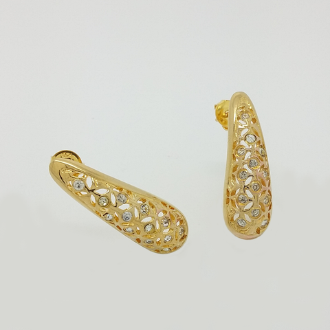 Dangle Earrings in Yellow Gold Filled Cut Out