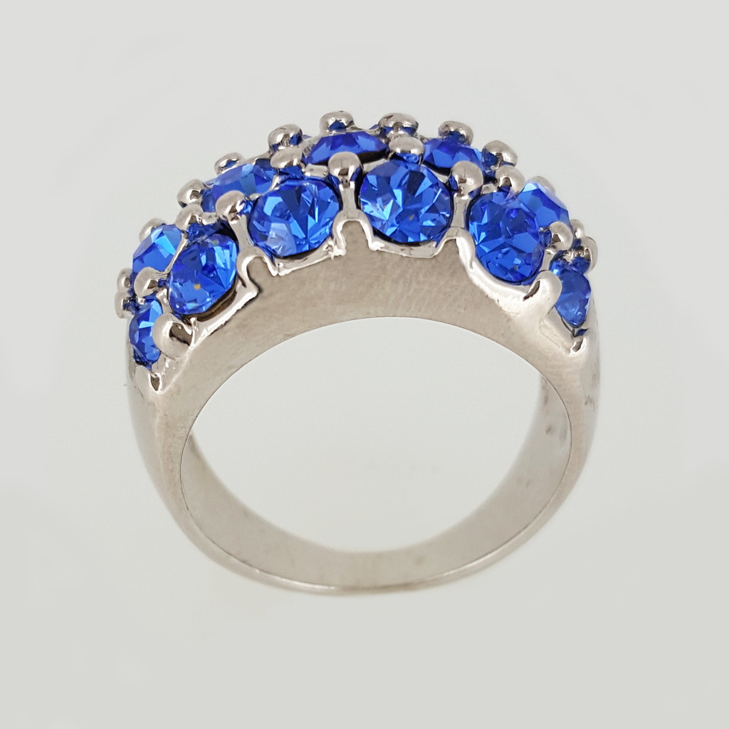 Bombe Ring in White Gold Filled with Blue Crystals