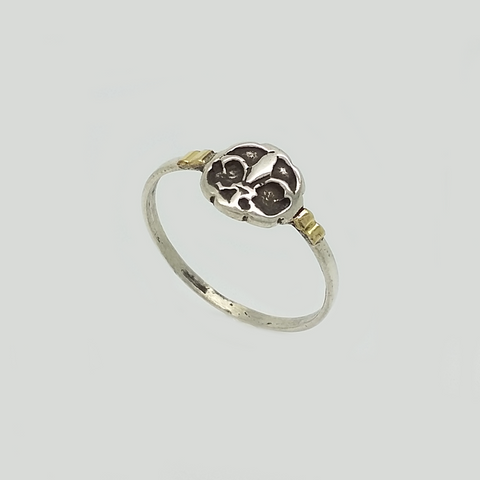 Ring in Duble Plate with Lis Flower