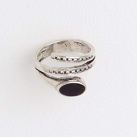 Three Branches Black Enamel Oval Center Clear Gemstones 14Kt Aged White Gold Filled Ring