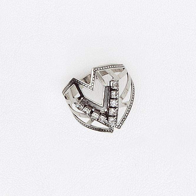V Ring in Aged White Filled with Gemstones