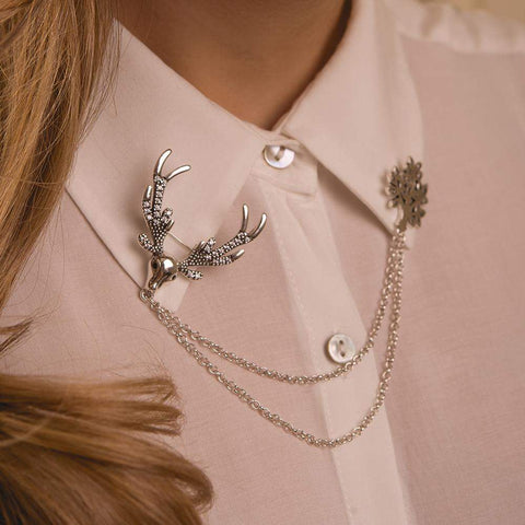 Deer Collar Pin in White Gold Filled with Gemstones